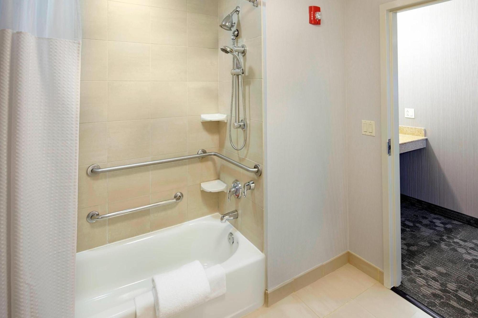 Hotel Courtyard Pittsburgh 3*