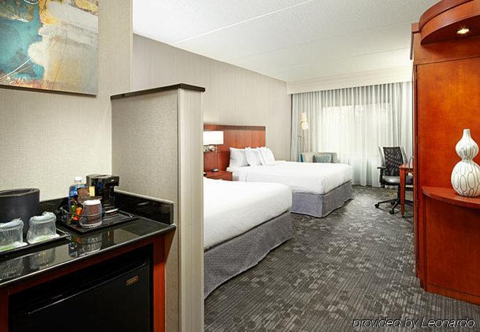 Courtyard Pittsburgh 3* Greensburg