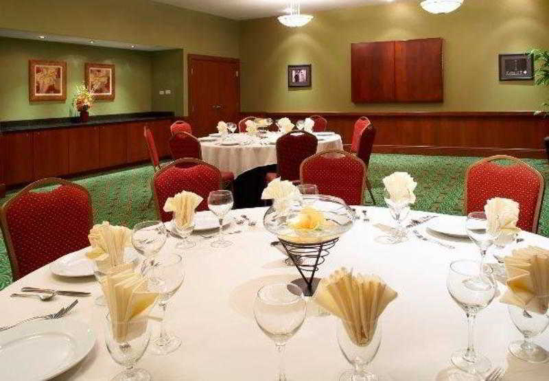 Courtyard Pittsburgh 3*