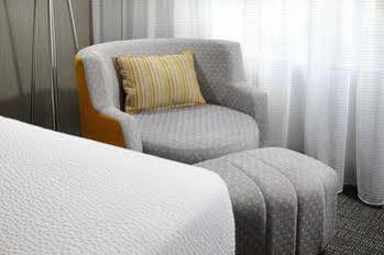 Hotel Courtyard Pittsburgh 3*