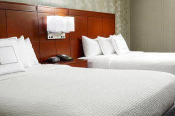 Courtyard Pittsburgh 3* Greensburg
